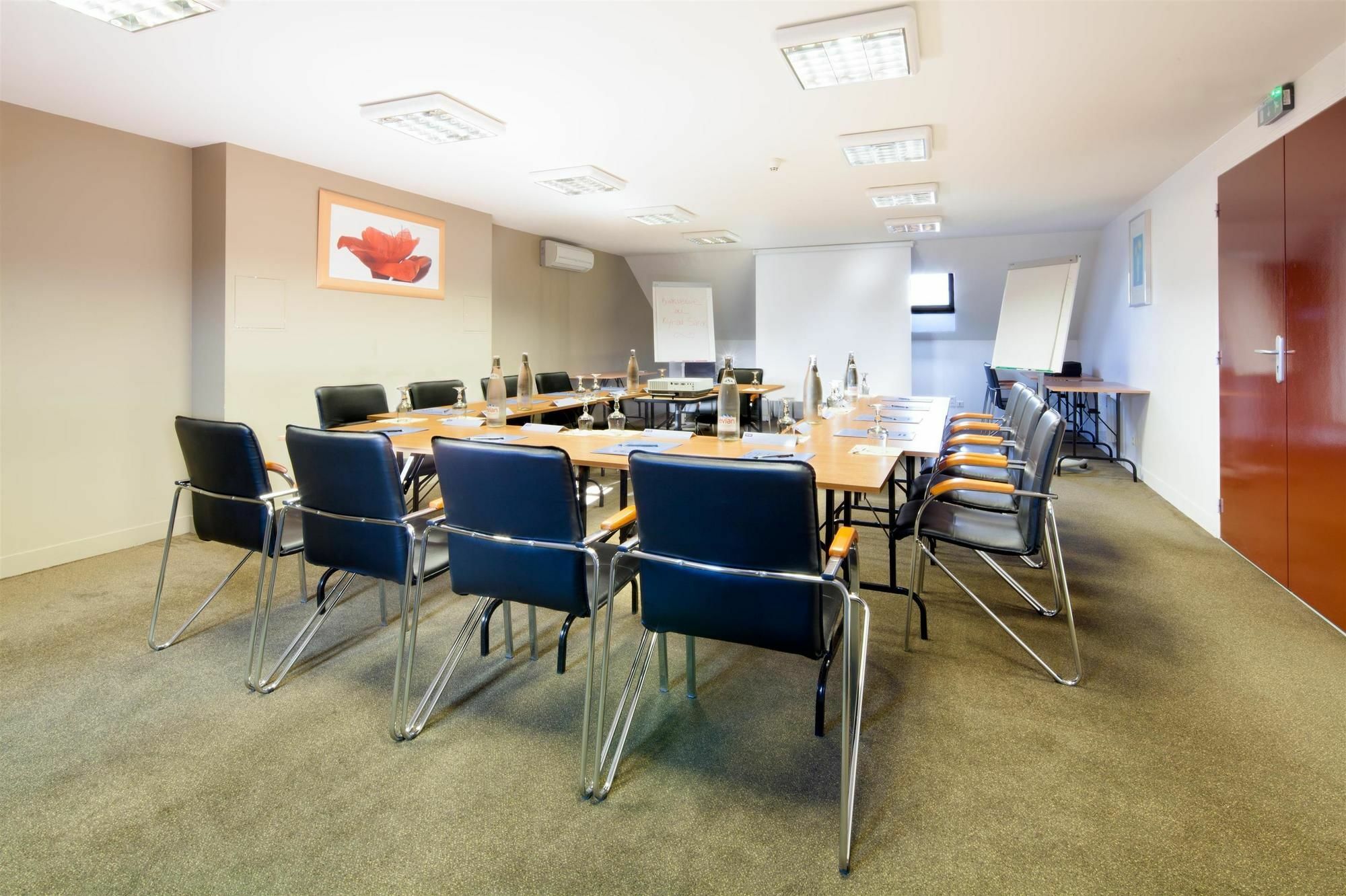Comfort Hotel Orleans Saran Εξωτερικό φωτογραφία